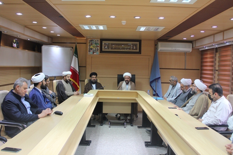 فعالیت در استانهای مرزی باید با نگاه تقریبی صورت پذیرد