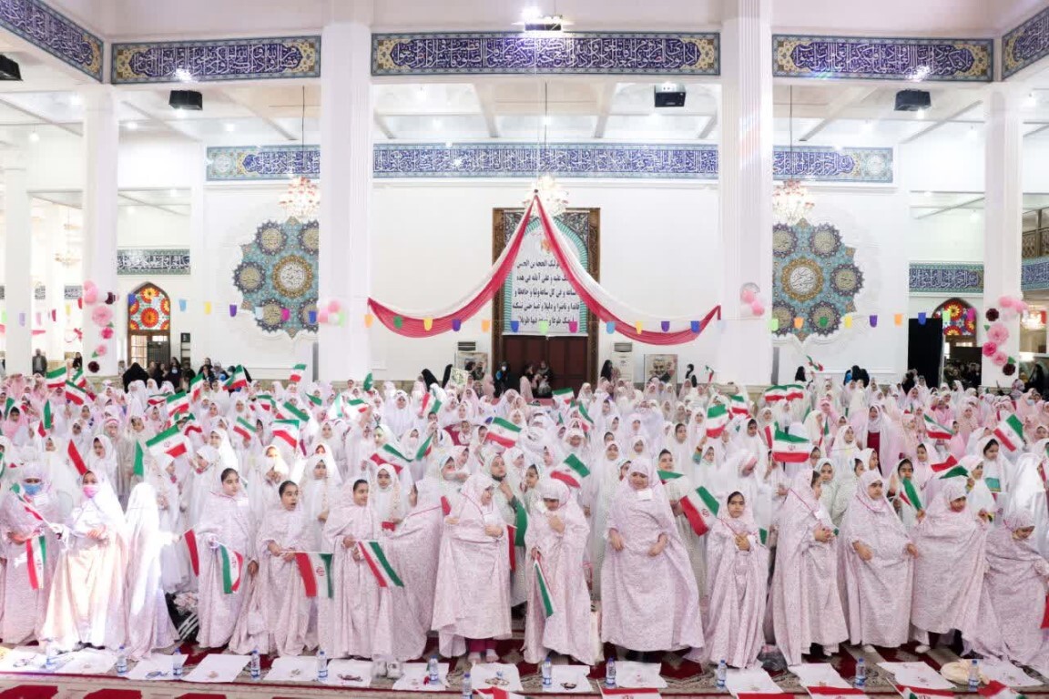 جشن تکلیف هزار و سیصد دانش آموز دختر پایه سوم مدارس دولتی و غیردولتی ناحیه ۱ و ۲ رشت در مصلای امام خمینی رشت برگزار شد جشن تکلیف هزار و سیصد دانش آموز دختر پایه سوم مدارس دولتی و غیردولتی ناحیه ۱ و ۲ رشت در مصلای امام خمینی رشت برگزار شد