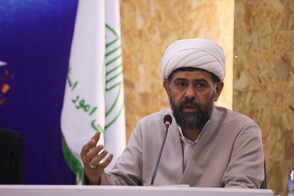 برخی از هنرمندان با حضور در فیلمهای مبتذل و جشنوارههای الحادی مسیر سقوط خود را طی می کنند برخی از هنرمندان با حضور در فیلمهای مبتذل و جشنوارههای الحادی مسیر سقوط خود را طی می کنند