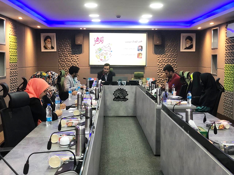 گزارش خبری اولین روز از سلسه نشستهای علمی تخصصی هفته ملی کودک حوزه هنری گزارش خبری اولین روز از سلسه نشستهای علمی تخصصی هفته ملی کودک حوزه هنری