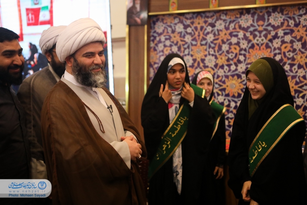 اینجا «دهه هشتادیا» جمعند اینجا «دهه هشتادیا» جمعند