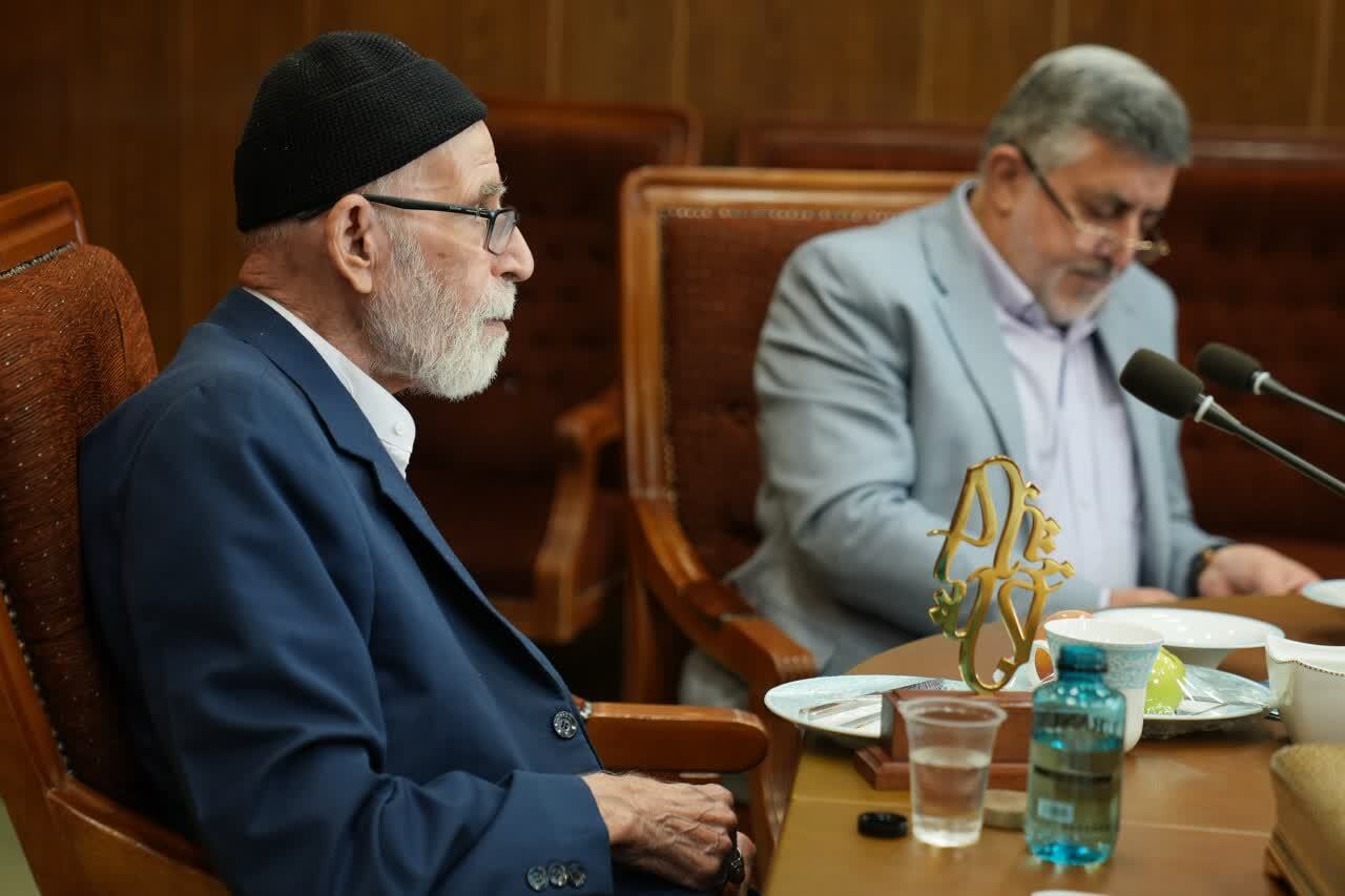 نشست شورای سیاستگذاری بنیاد دعبل برگزار شد نشست شورای سیاستگذاری بنیاد دعبل برگزار شد