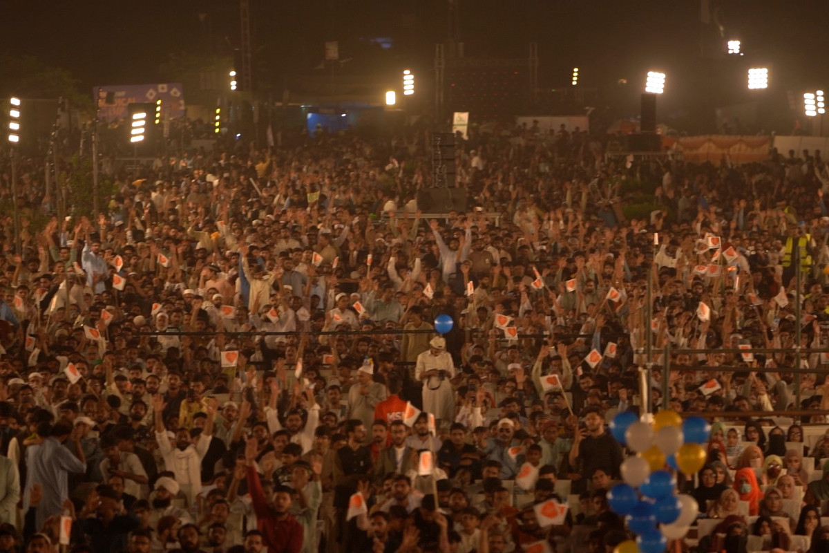 “Mahfel” TV Program: Quranic Celebrations in Iran and Around the World