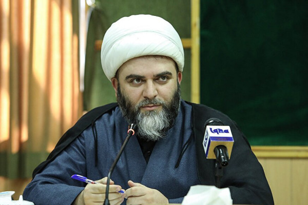 ‌می‌شود قرآن به متن زندگیِ ما خصوصا نوجوانان و دانش‌آموزان بیاید