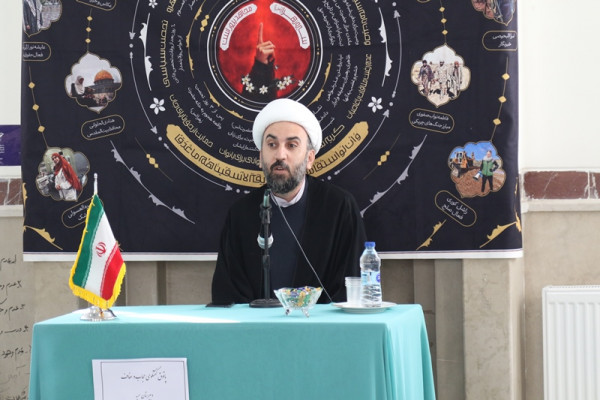 تصوری که جوانان شرقی از زندگی در اروپا و آمریکا دارند،حاصل تبلیغات رسانه ای غربی ها است