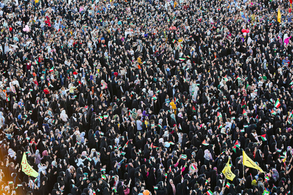 «محفل»؛ من التلفزيون إلى مختلف مدن إيران