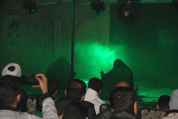 بازدید مدیرکل تبلیغات اسلامی فارس از نمایشگاه فرهنگی موکب انتظار در شهرک بزین شیراز