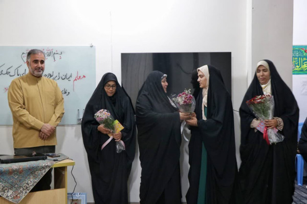 تجلیل از مربیان تدبر مؤسسه تخصصی حفظ و تدبر بوشهر