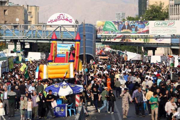 مهمانی کیلومتری غدیر در تهران برگزار شد