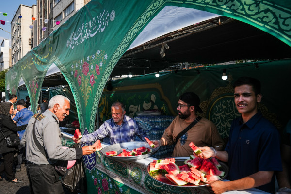 مهمانی کیلومتری غدیر در تهران برگزار شد/۲