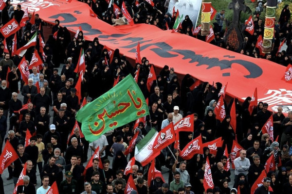مراسم راهپیمایی جاماندگان اربعین حسینی و تشییع شهید والامقام امیر عباس درهم فروش  در همدان