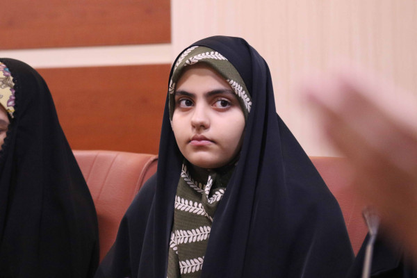 نشست هم اندیشی مدیرکل تبلیغات اسلامی استان ایلام با دانش آموزان عضو انجمن‌های اسلامی مدارس شهرستان ایلام