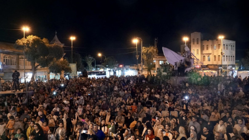 استقبال بی‌نظیر سنندجی‌ها از جشن وحدت