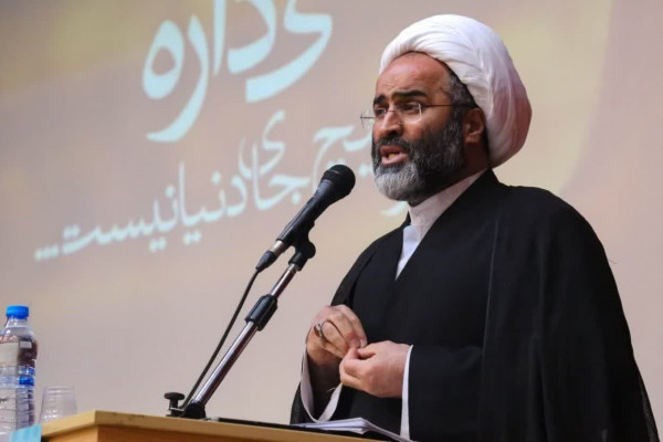 ایرانِ قرآنی، پیروز در مواجهه با فتنه‌ها و تجاوز دشمنان