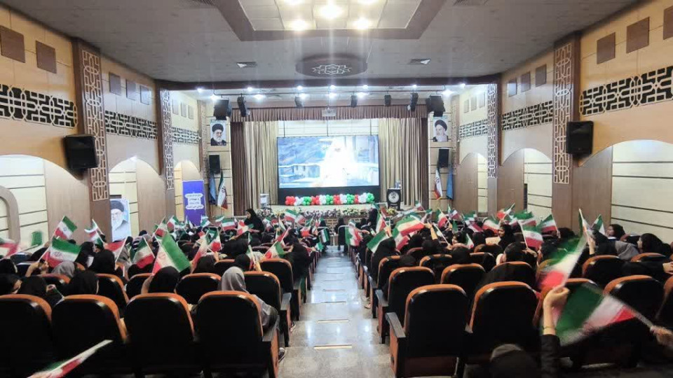 پویش دختران پرچمدار در سنندج