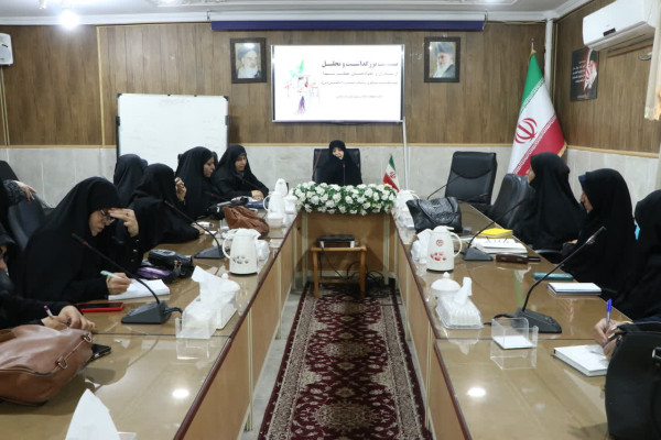 بزرگداشت مادران و خانواده شهداء به مناسبت سالروز وفات حضرت ام البنین